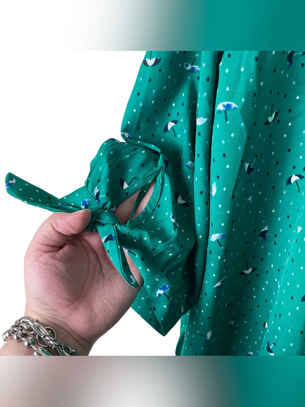 Catherines Umbrella Raindrops Print Button Up Tie Sleeve Blouse Women’s Size 3X - Picture 3 of 7